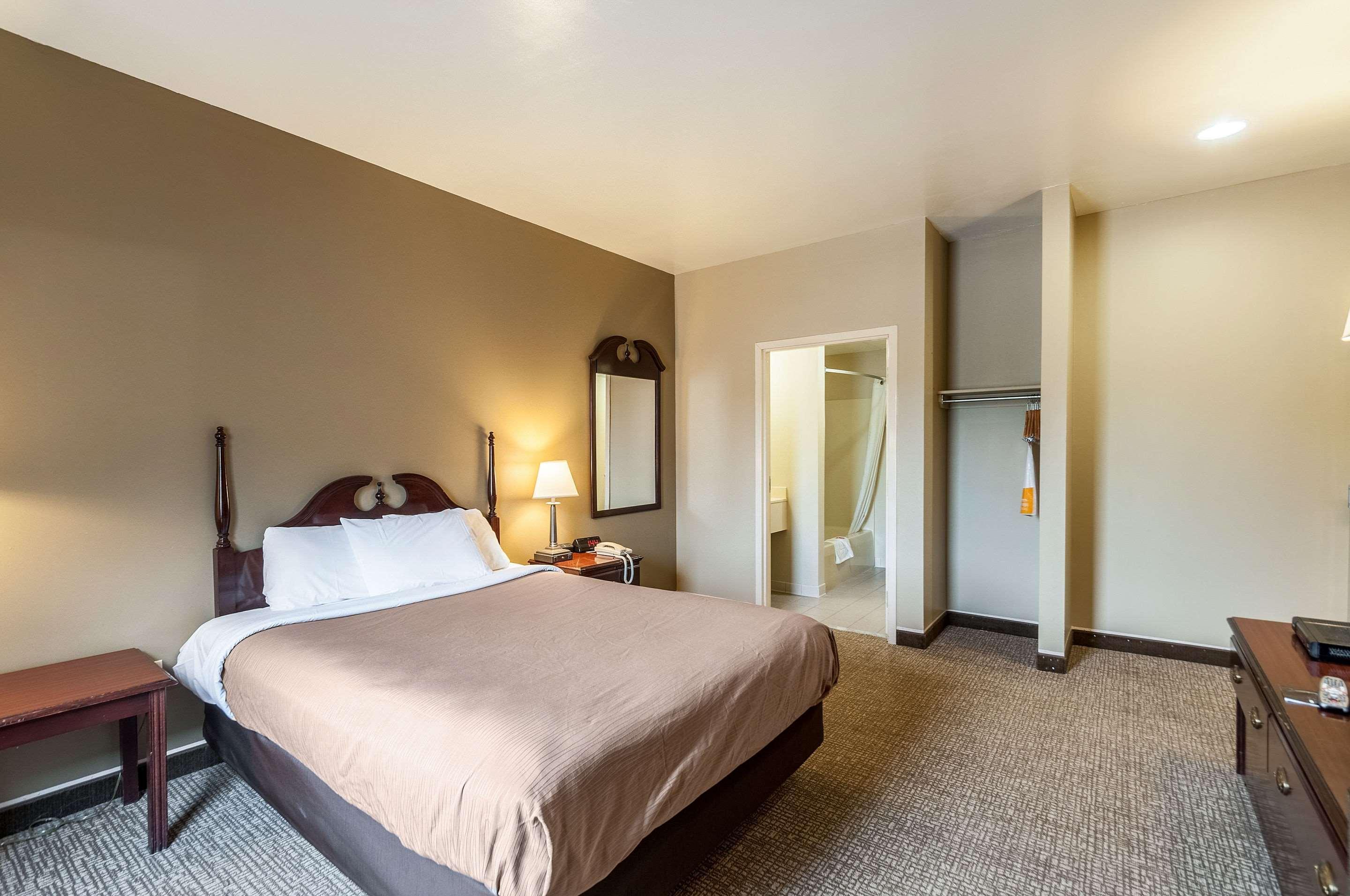 Econo Lodge Inn & Suites Middletown Kültér fotó