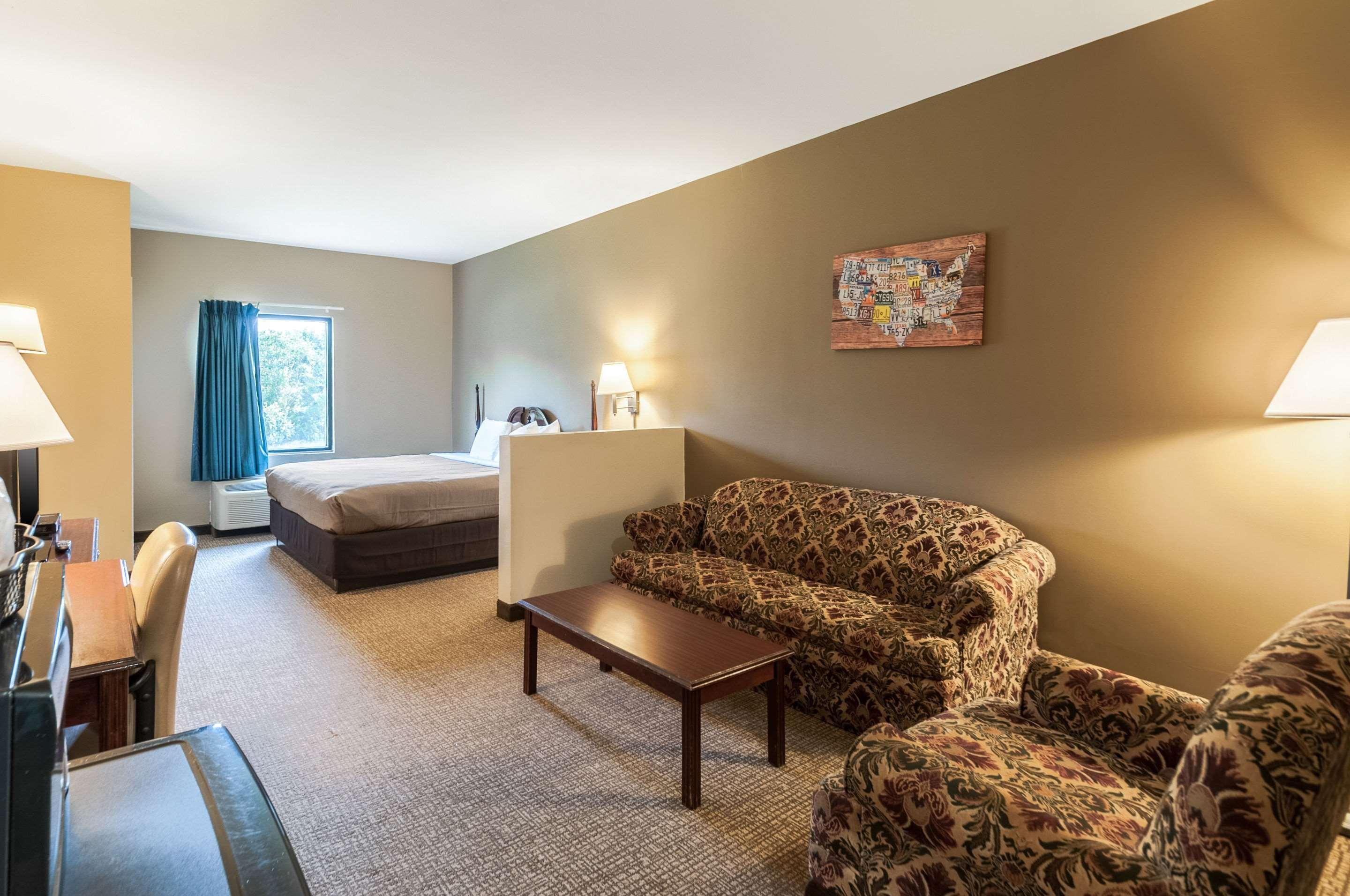 Econo Lodge Inn & Suites Middletown Kültér fotó