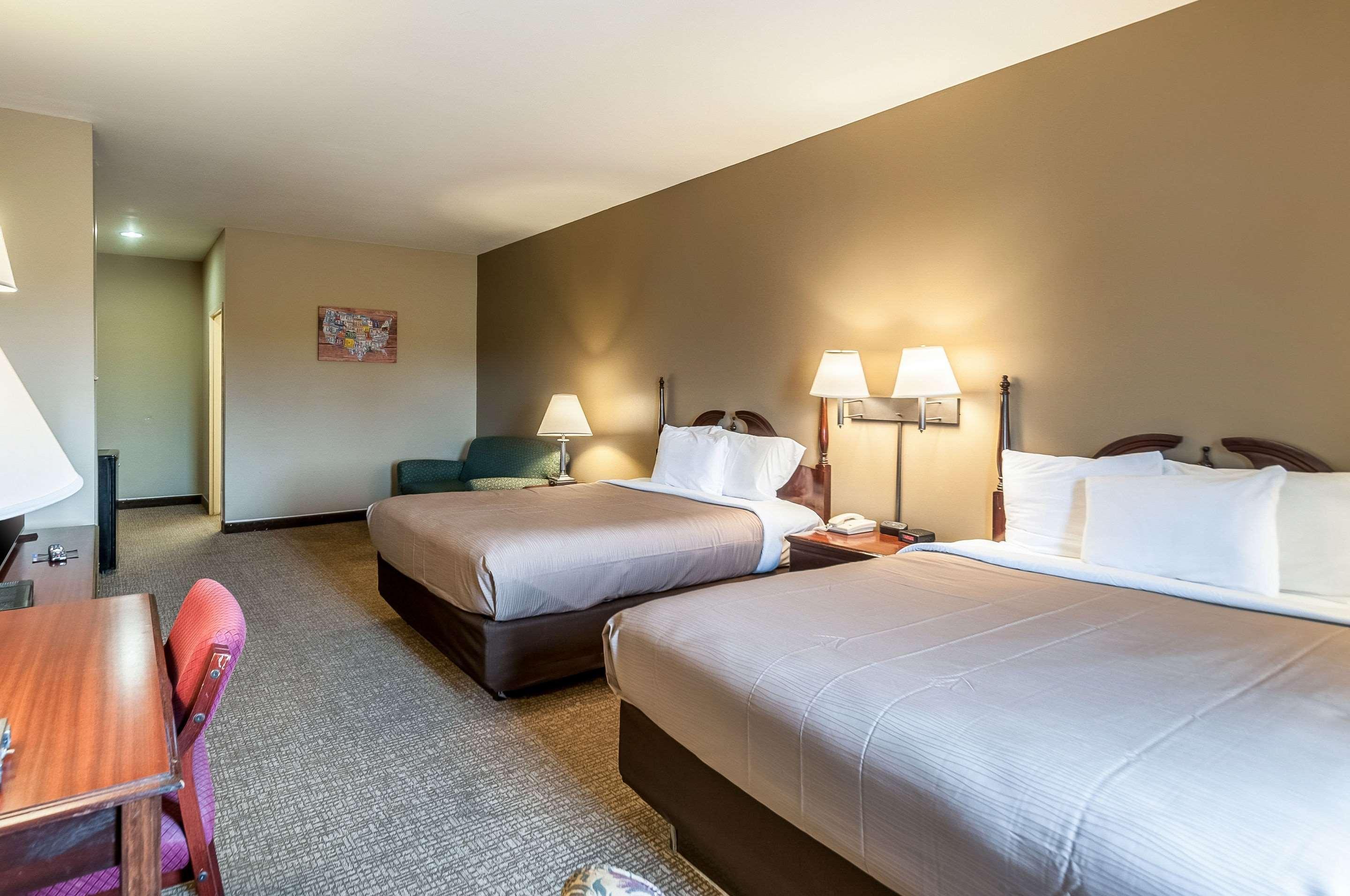 Econo Lodge Inn & Suites Middletown Kültér fotó
